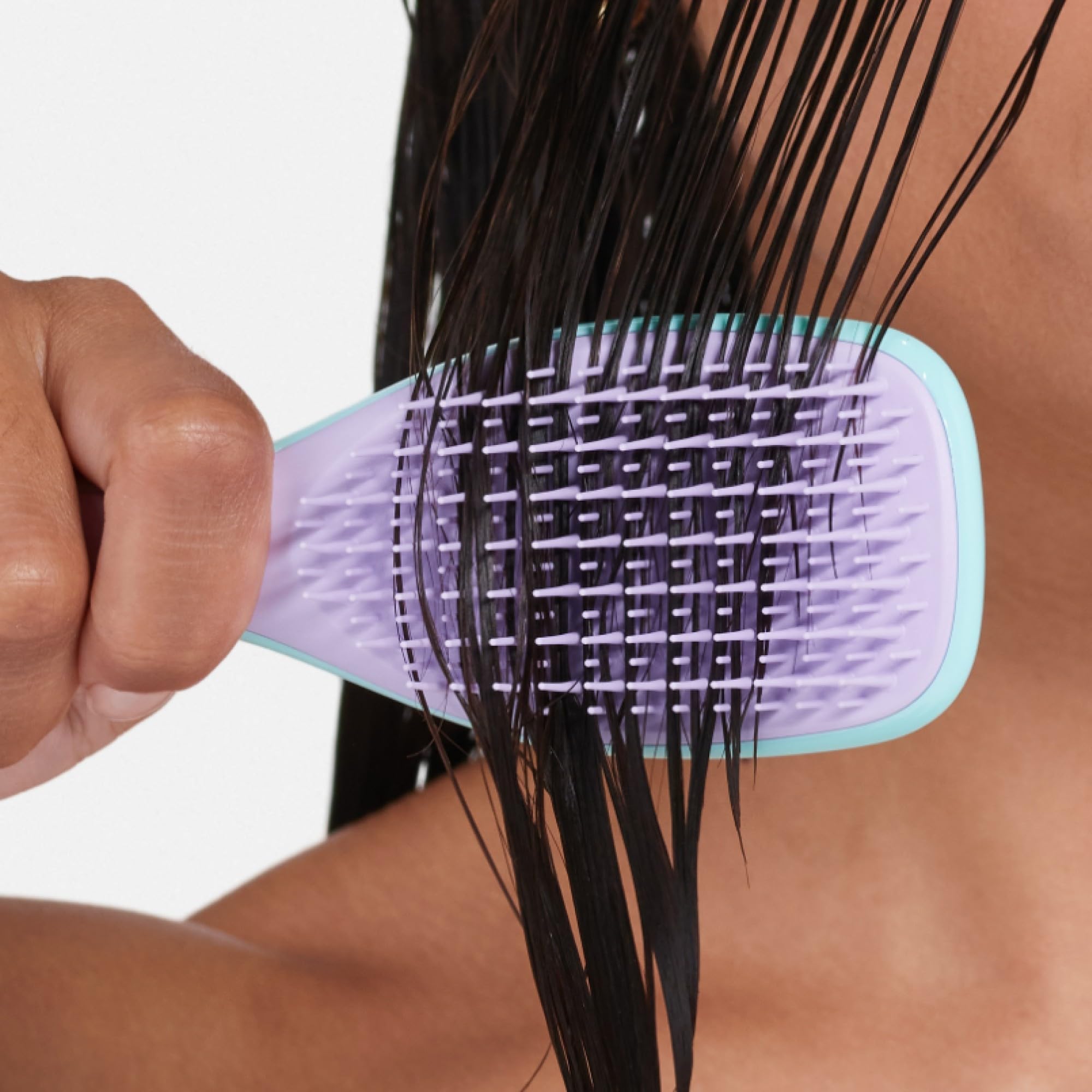 Tangle Teezer wisteria leaf color on handle and packaging.