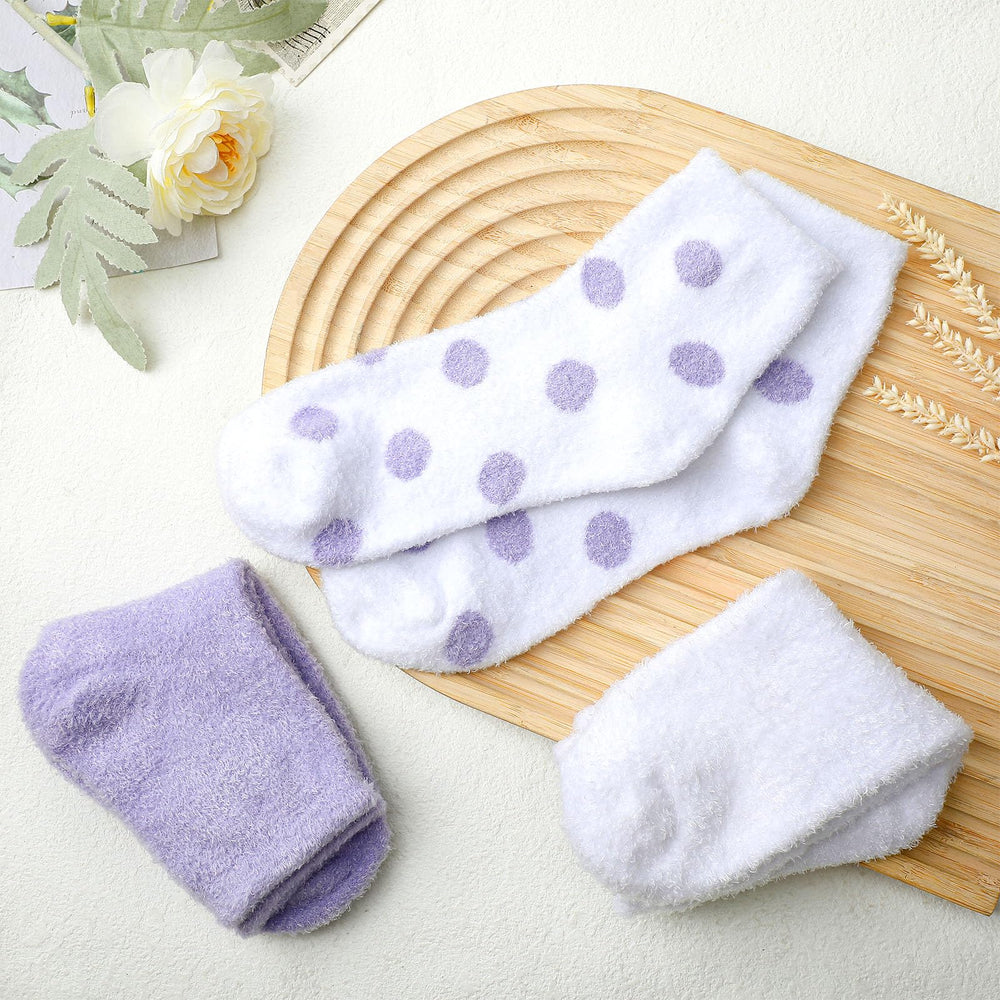 Tarpop Aloe Socks Gift Box presents a thoughtful pampering gift.