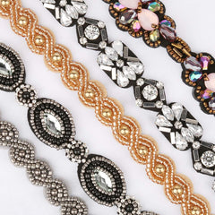 Teenitor crystal rhinestone headband closeup for glamorous outfits.