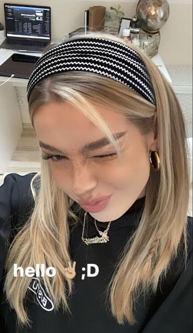 TERSE leopard-print headband-fashion pairs with casual and athletic looks.