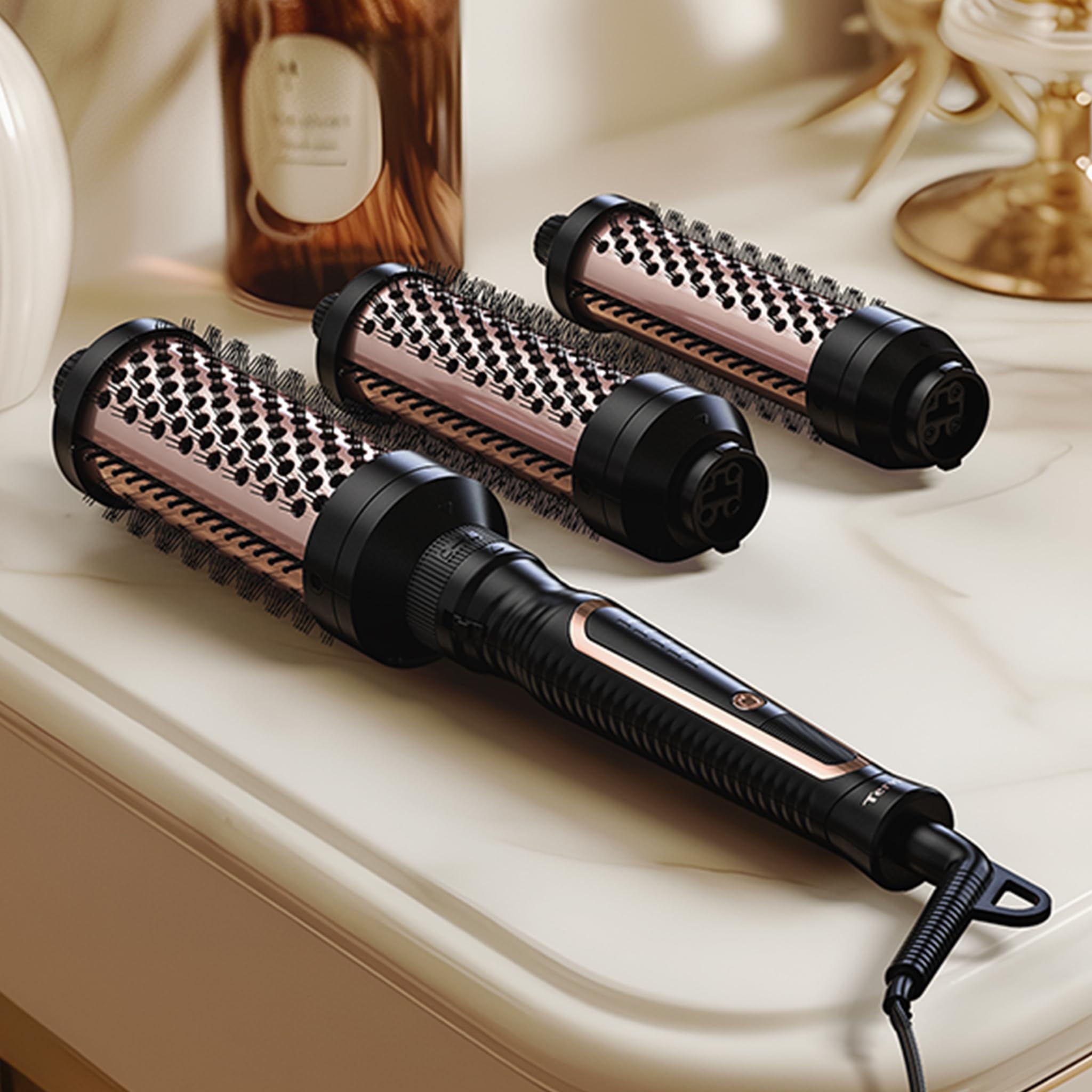 Terviiix PRO dual voltage for effortless travel styling anywhere.