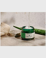 The Body Shop Aloe Vera Day Cream texture swatch reveals lightweight, creamy hydration.