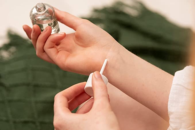 The Body Shop White Musk Perfume Oil notes of jasmine bloom for a floral mood.