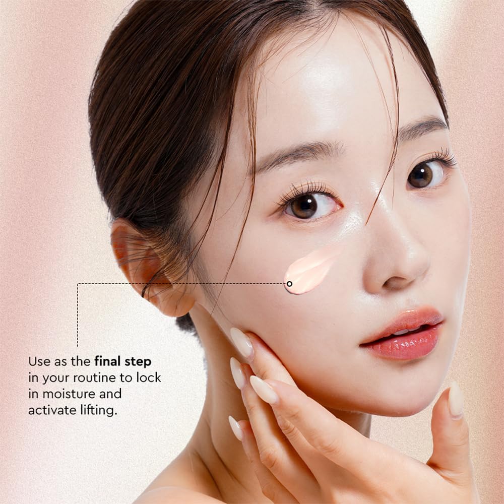 The Face Shop Pomegranate eye cream texture application shows quick absorption on dry skin.