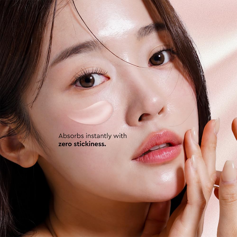 The Face Shop Pomegranate Volume Lifting Emulsion texture swatch demonstrates silky, fast absorbing hydration