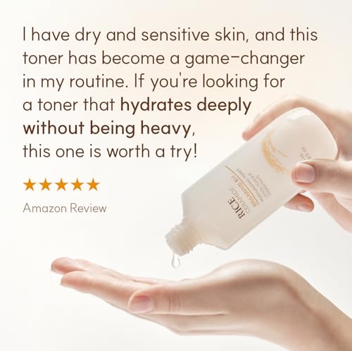 The Face Shop Toner pump dispense scene demonstrates quick, lightweight application
