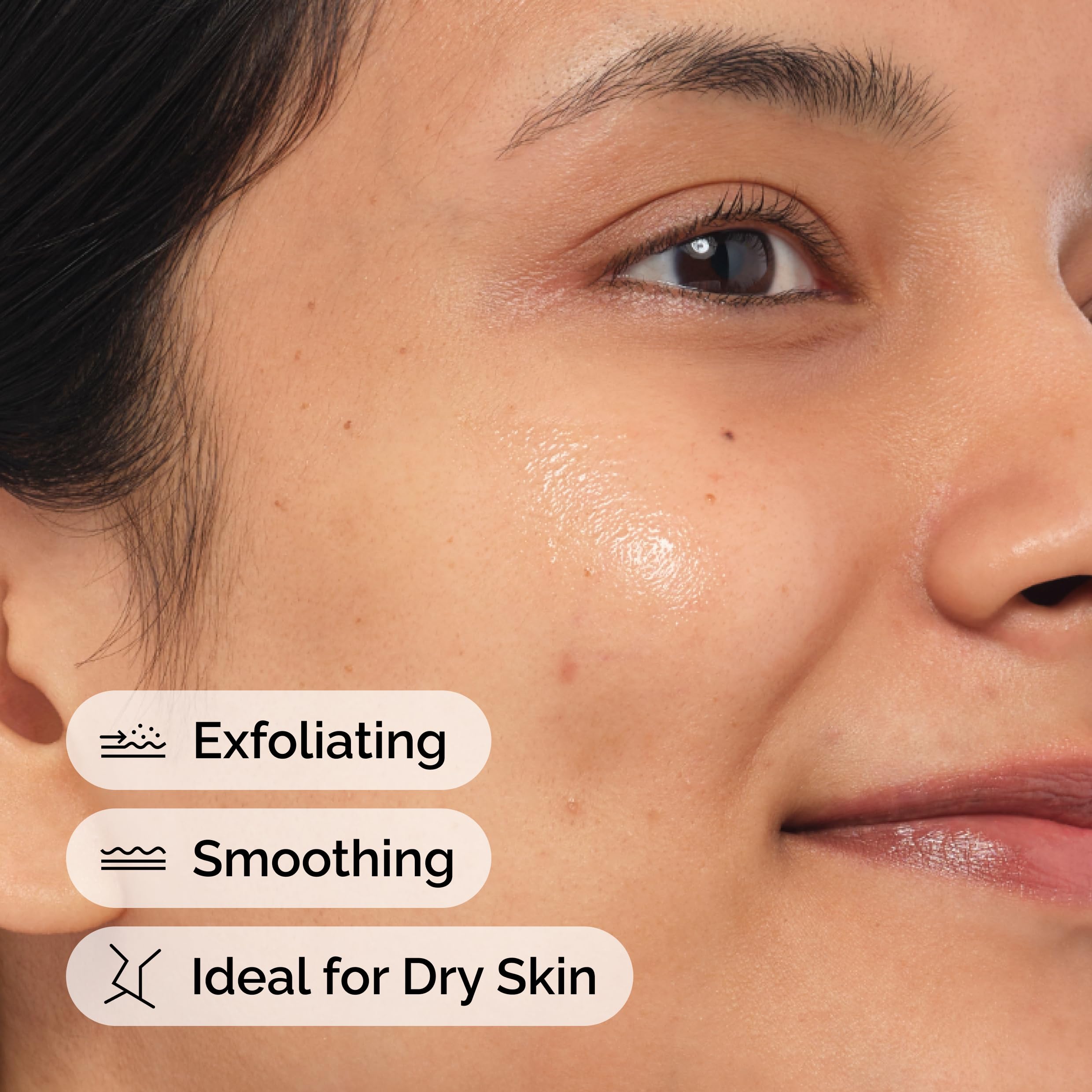 The Ordinary serum on hand demonstrating absorbent, non-greasy finish benefit