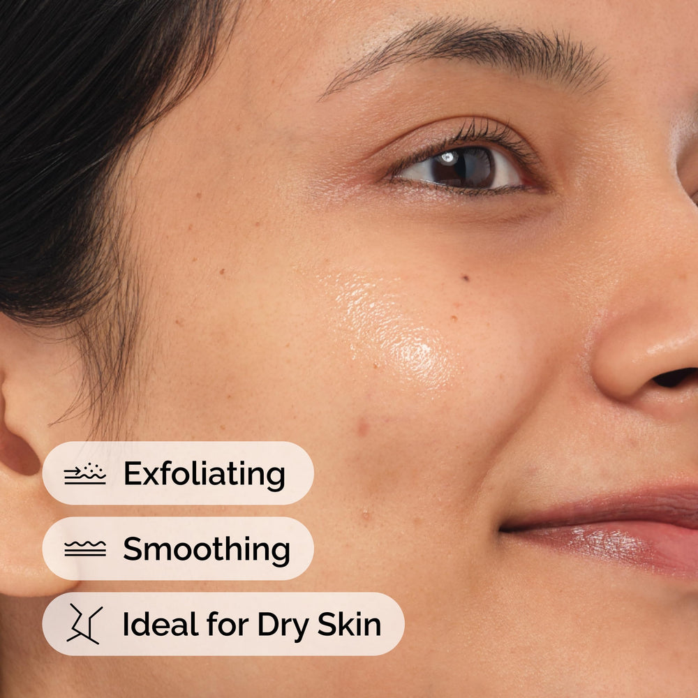 The Ordinary serum on hand demonstrating absorbent, non-greasy finish benefit