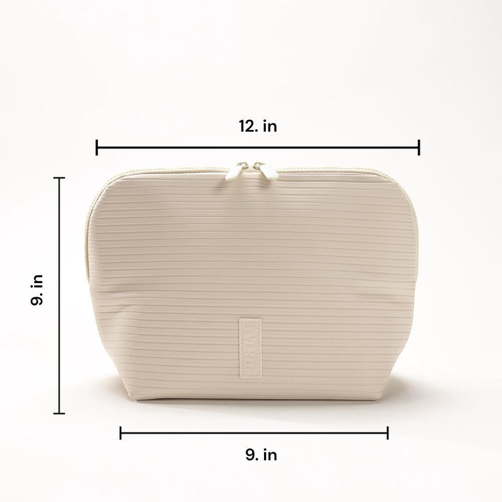 THE VERTI 23-pockets layout showcases organized skincare and toiletries.
