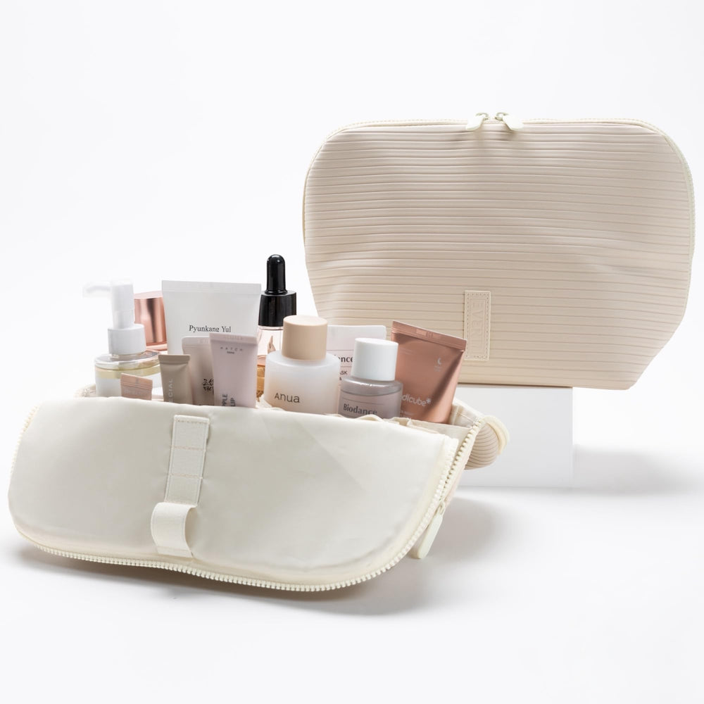 THE VERTI fold-down design close-up illustrates quick touch-ups at hotels.