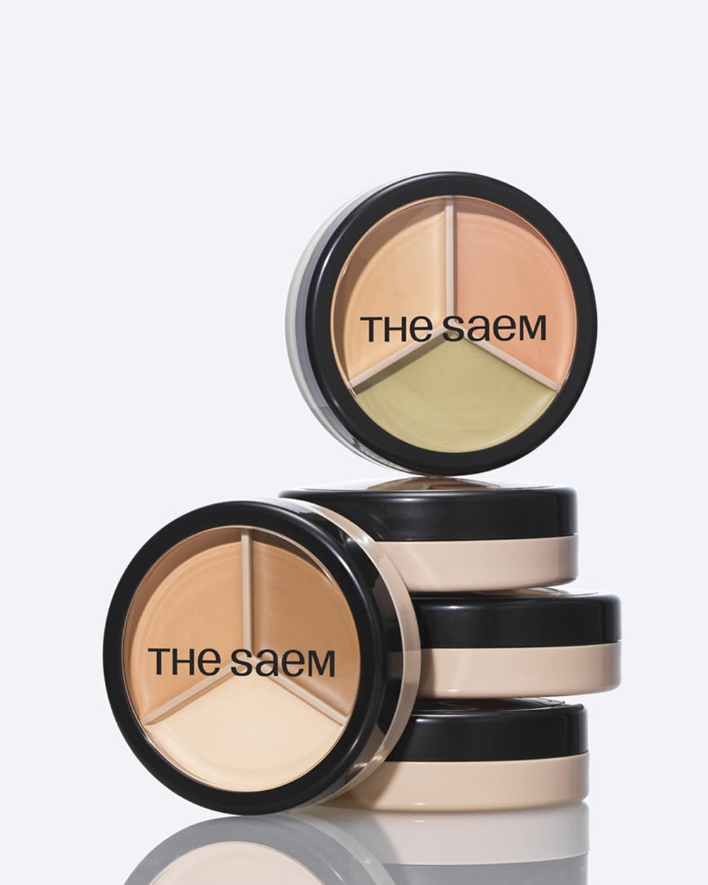THESAEM Beige shade concealing blemishes for an even complexion