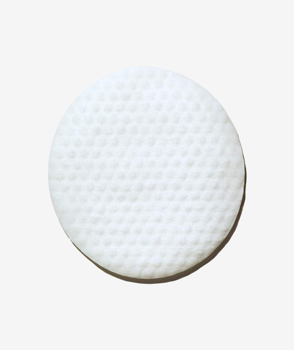 Massage-face image demonstrates THISWORKS pads gently lift dirt and makeup.