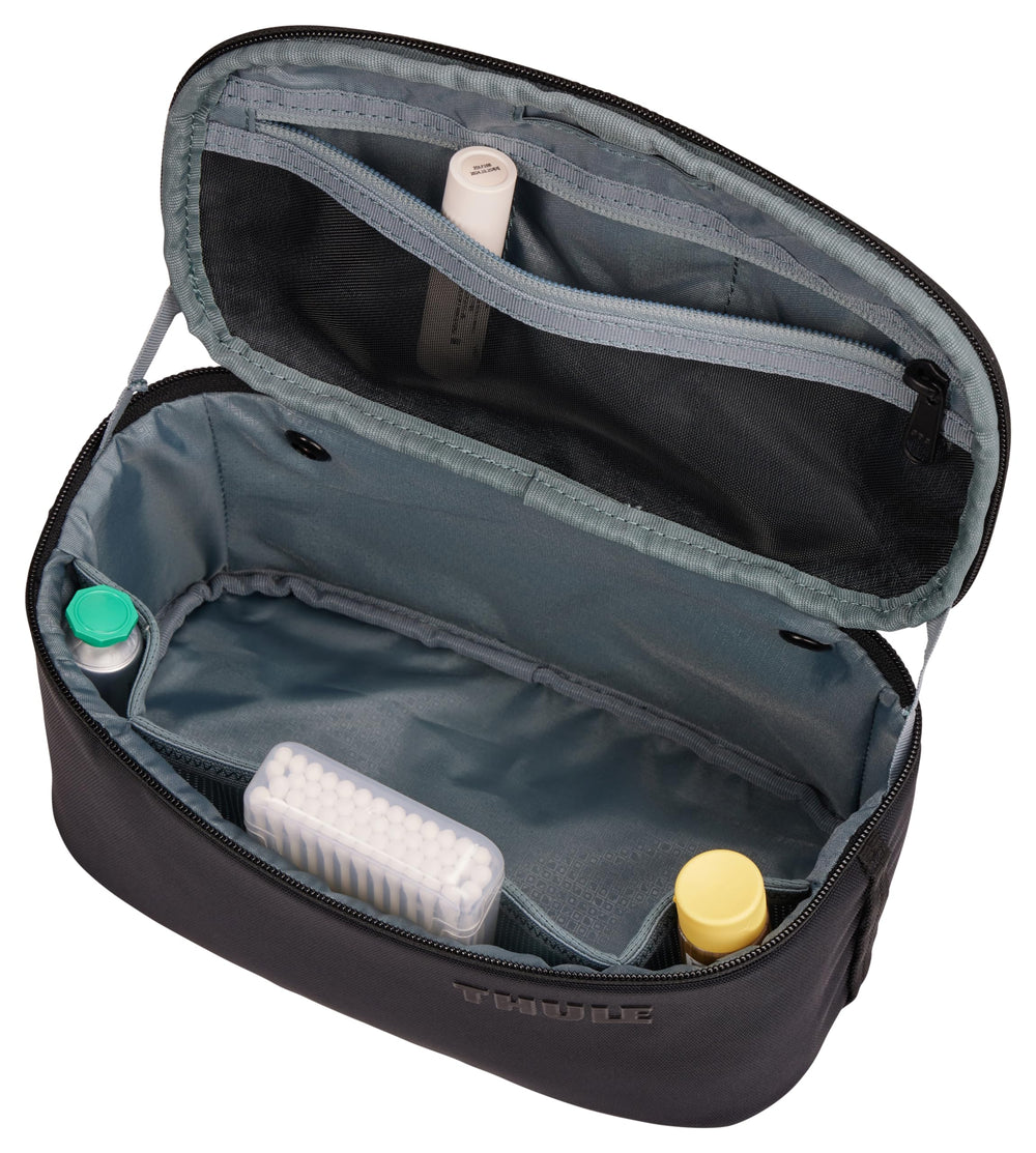 Thule Subterra 2 Toiletry Bag bluesign-label indicating responsible materials and production.