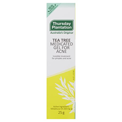 Thursday Plantation Tea Tree Gel applying to a blemish for targeted treatment.