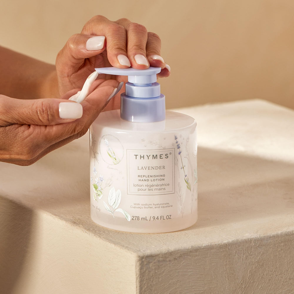 Thymes lavender fragrance close-up highlights calming floral notes.