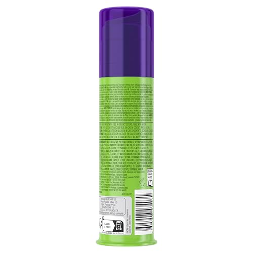 TIGI Bed Head Curls Rock Amplifier Cream damp-hair-application shows even coat for lasting definition.