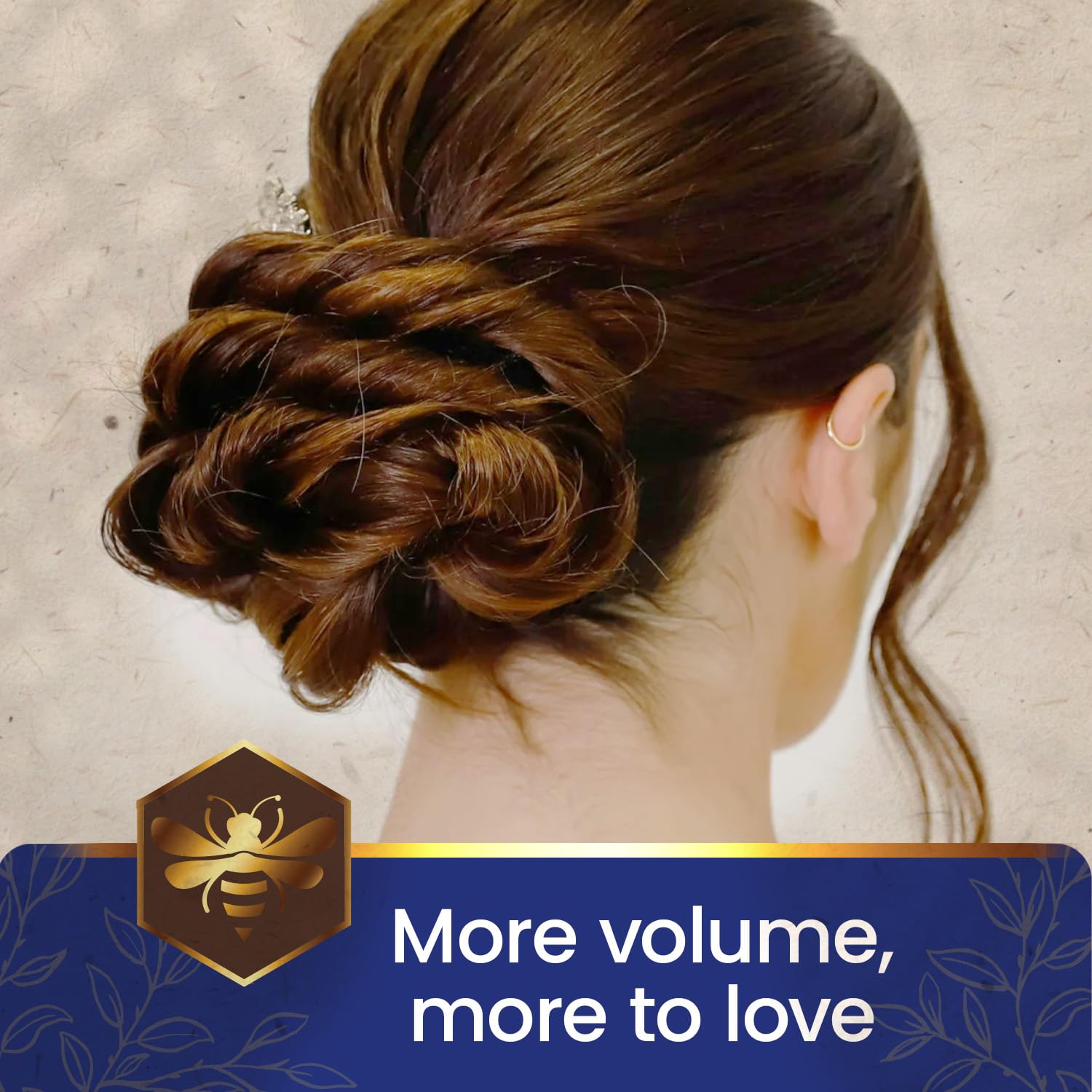 Tio Nacho volume spray application image suggests immediate thickness and volume.