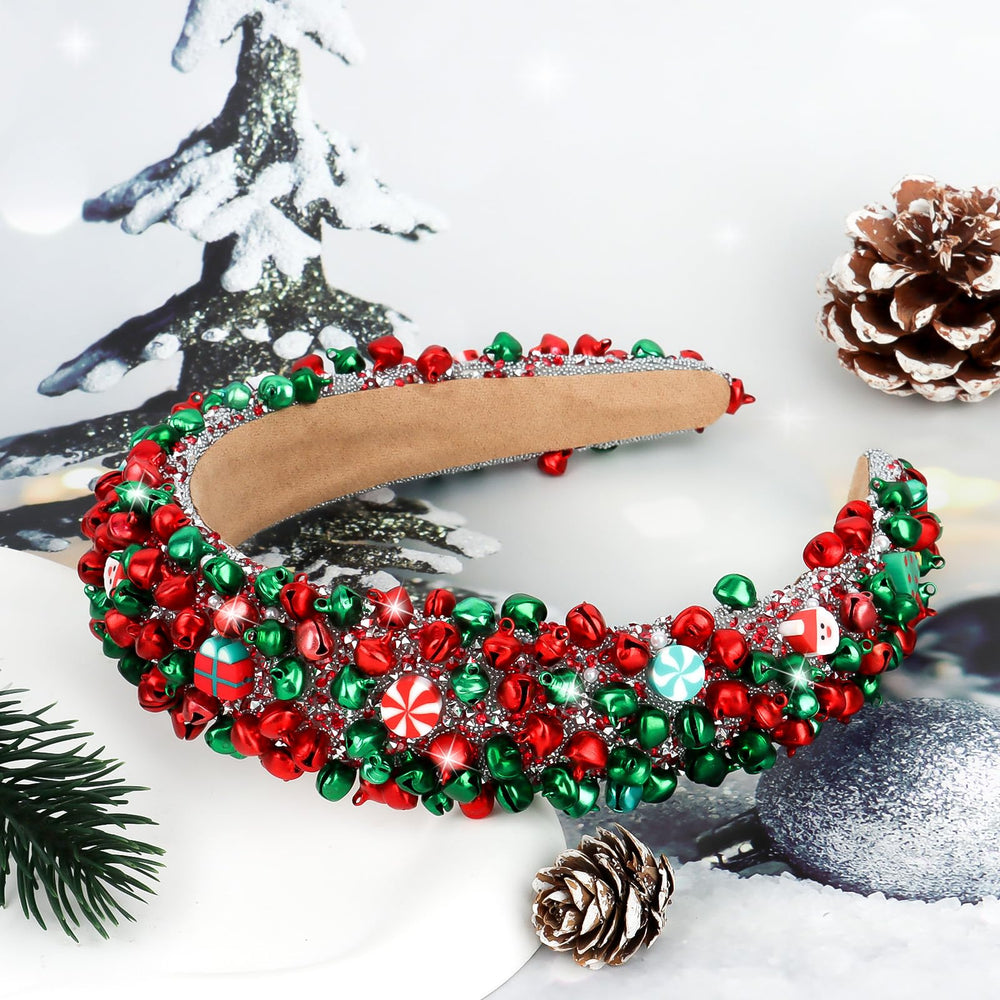 TIOSRU headband at family gathering brings smiles and keeps hair in place.