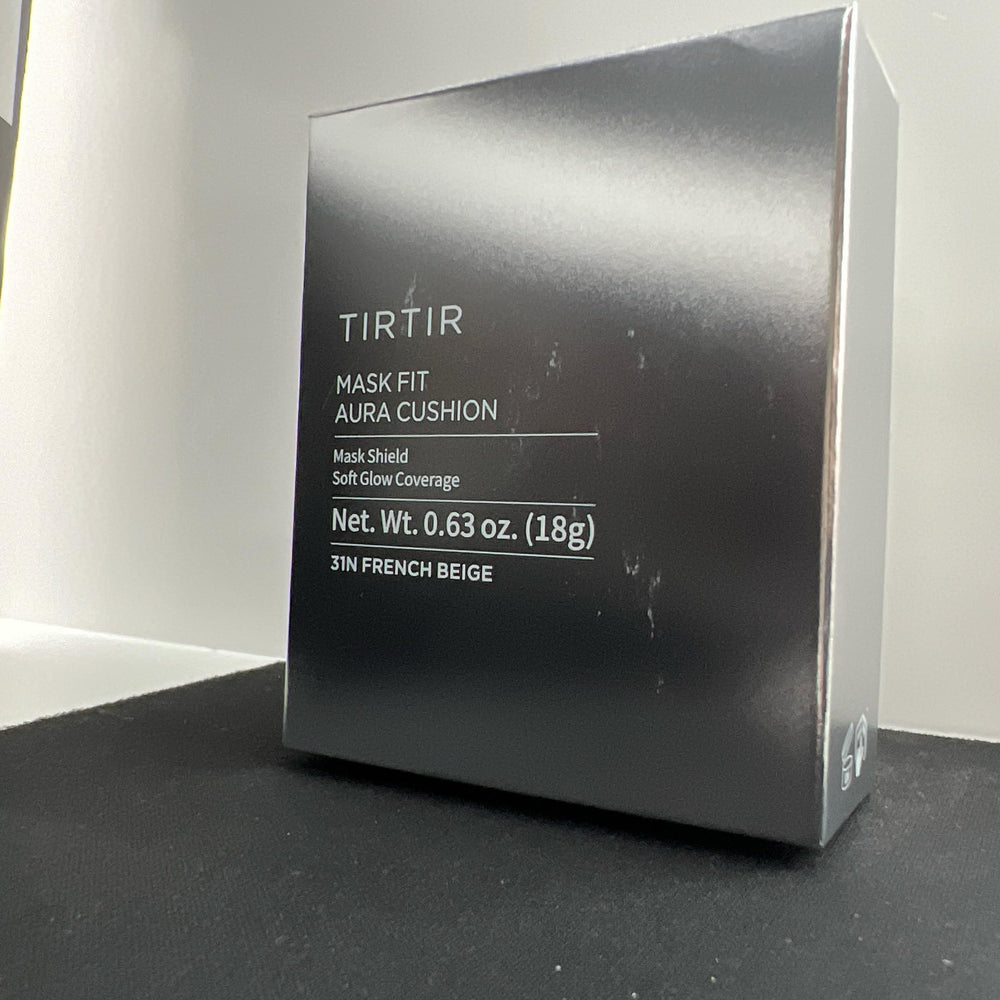 TIRTIR Mask Fit Aura Silver Cushion glow close-up illustrating dewy radiance without cakiness.