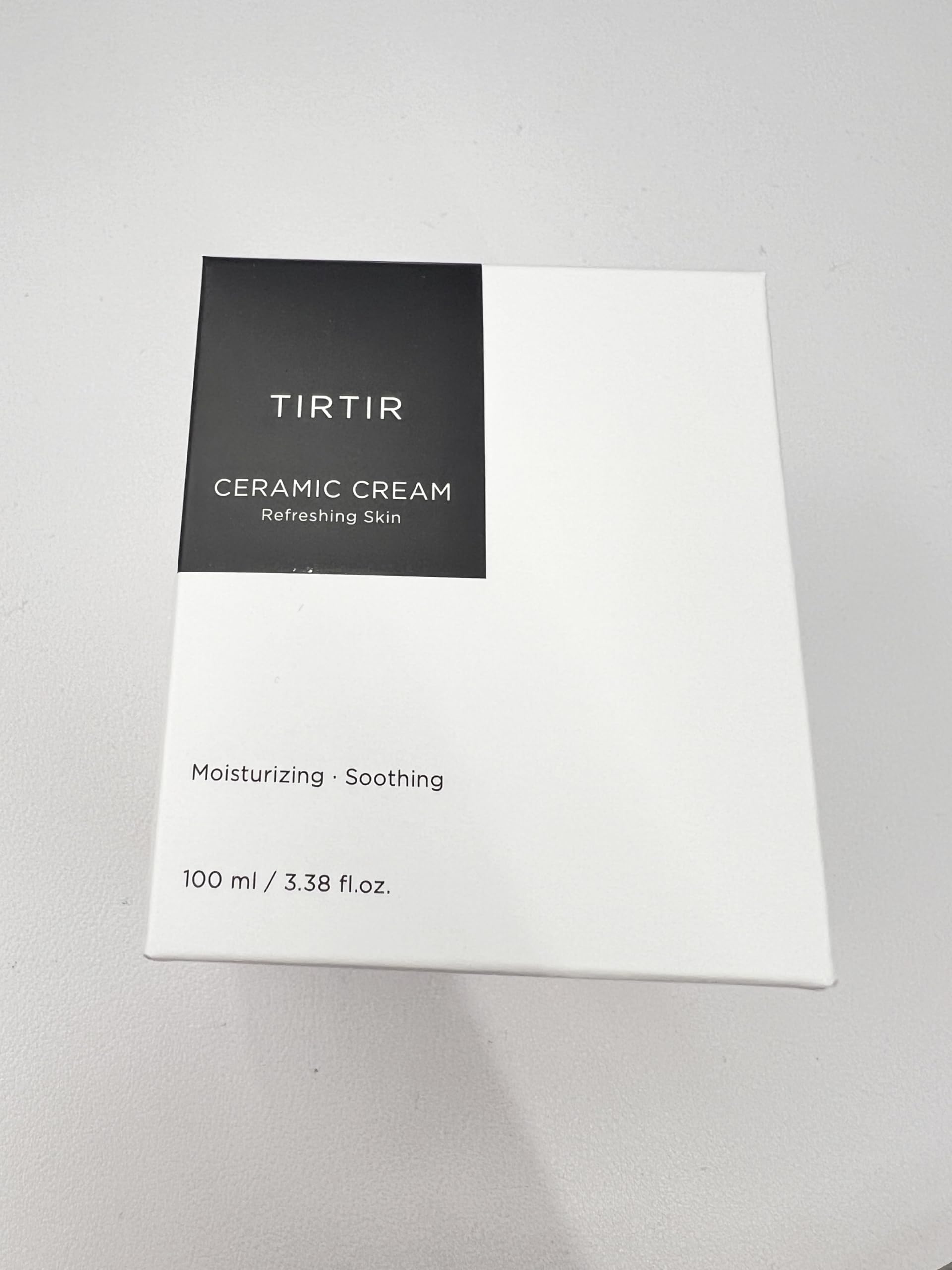 TIRTIR Night-time application demonstrates easy spread for generous hydration before bed.