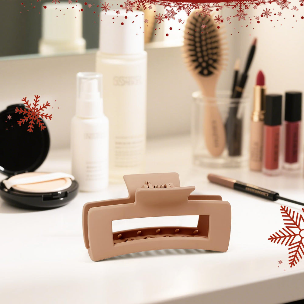TOCESS hair clip used in bathroom for quick styling