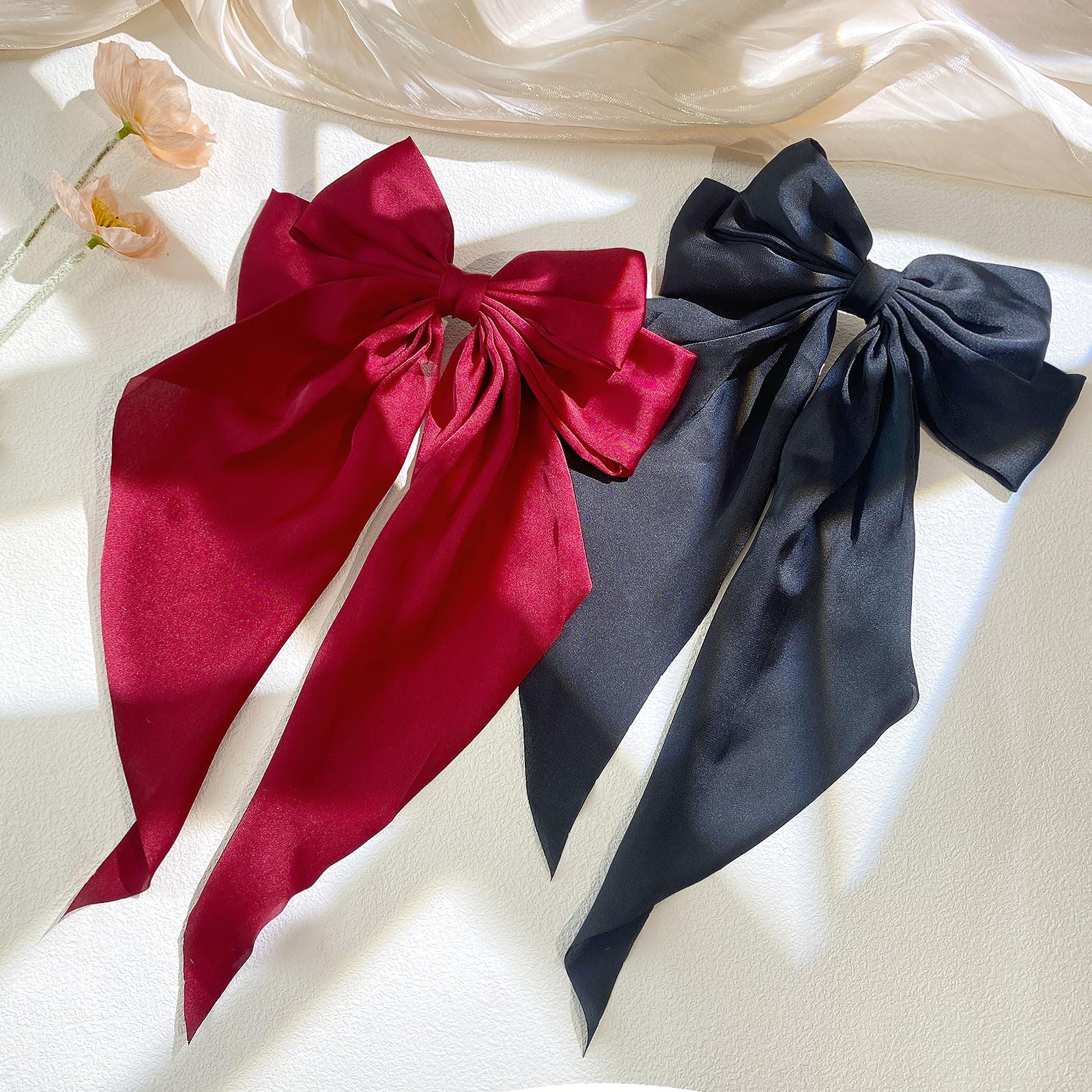 TOKUFAGU clips hold thick or curly hair for elegant occasions.