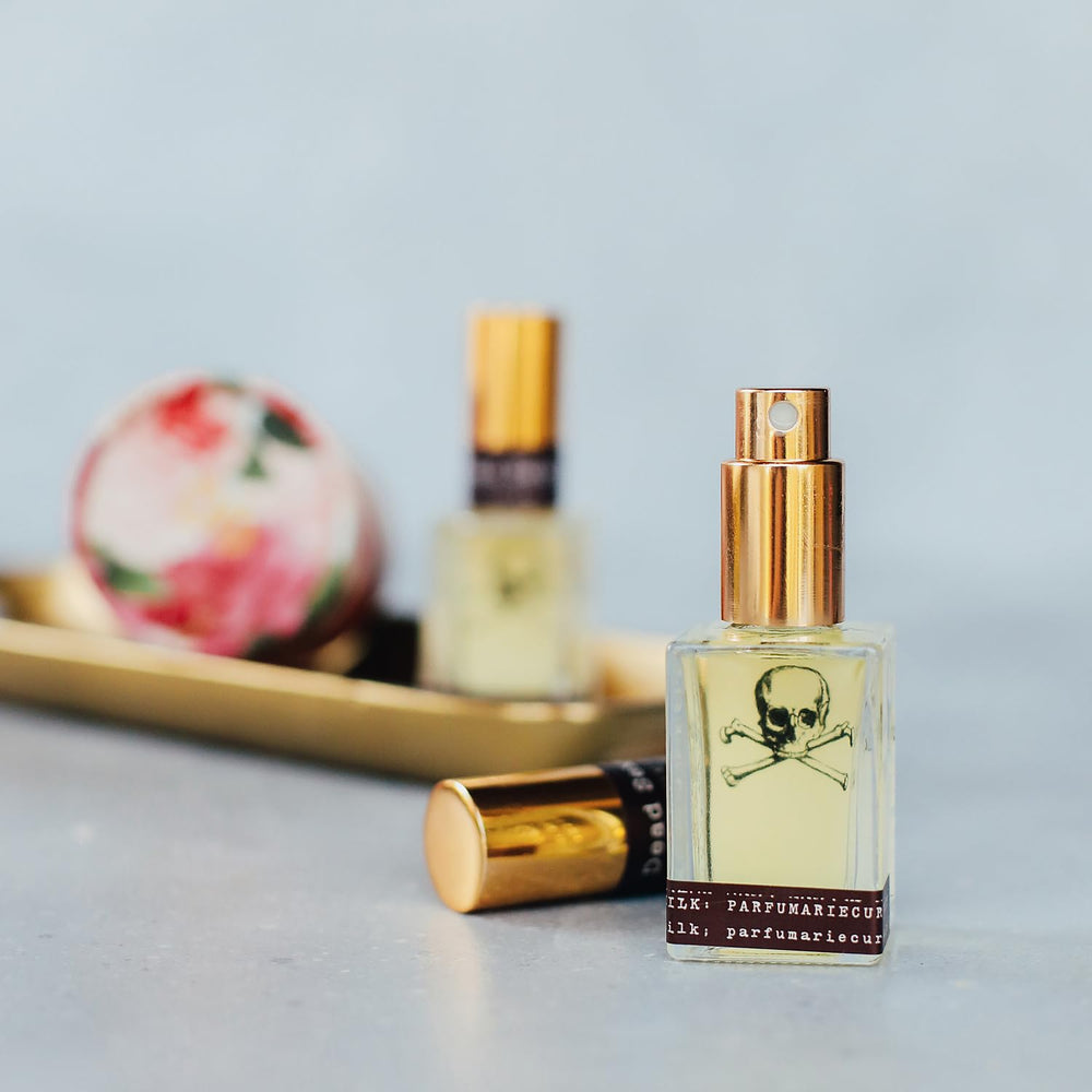 TOKYOMILK Dead Sexy ebony highlight supports mysterious evening depth and lasting sillage.