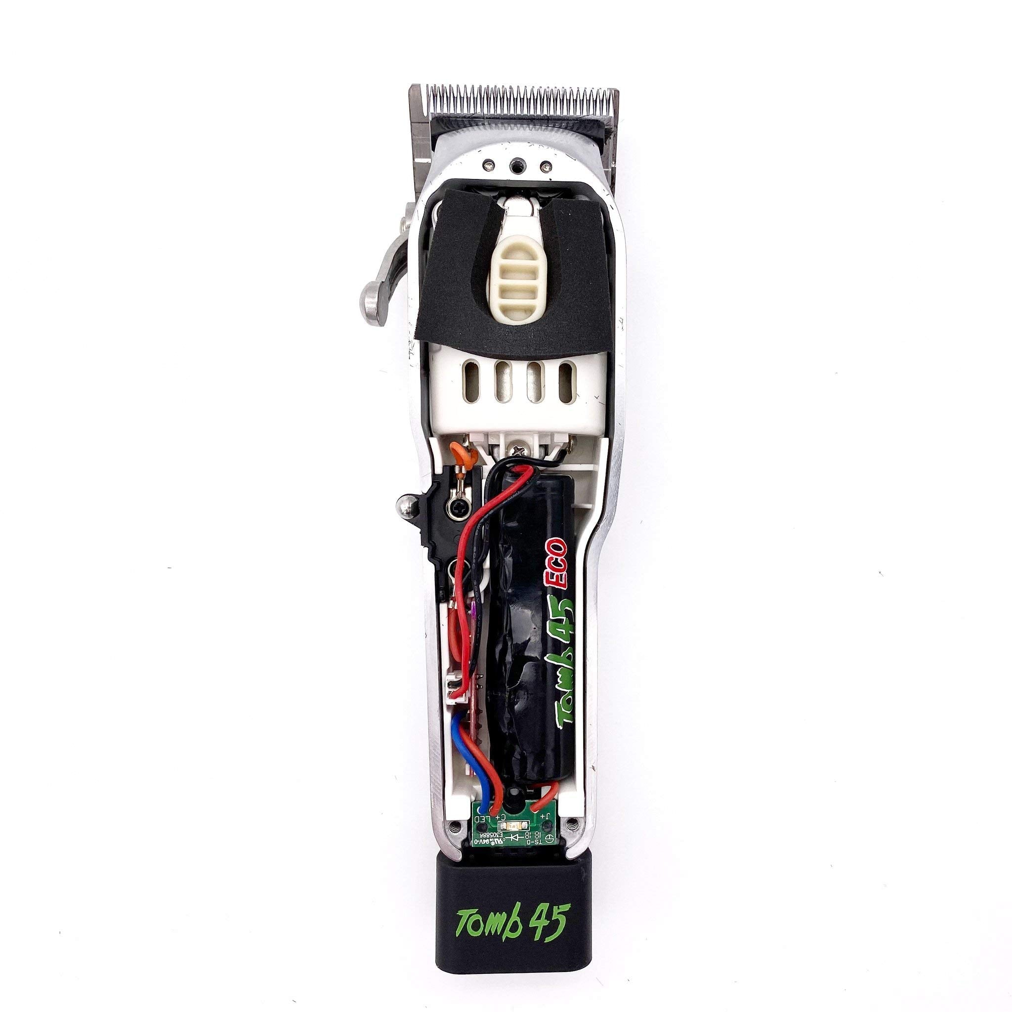 Tomb 45 easy install process for Wahl battery upgrade enabling quick setup.