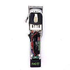 Tomb 45 easy install process for Wahl battery upgrade enabling quick setup.