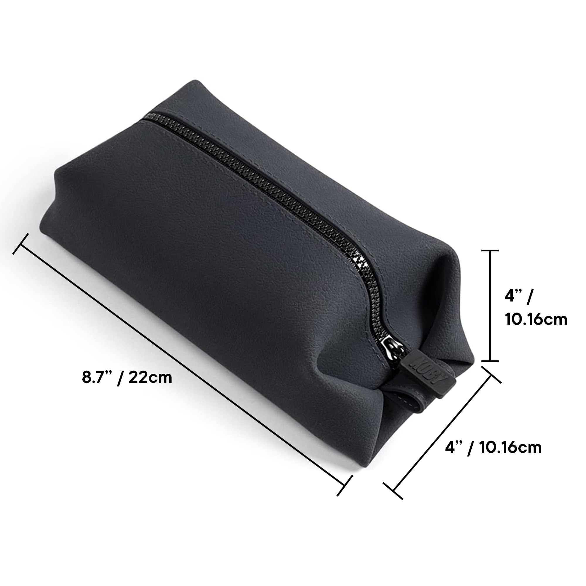 TOOLETRIES Koby Lite Dopp Kit ensures grooming items stay organized during travel.