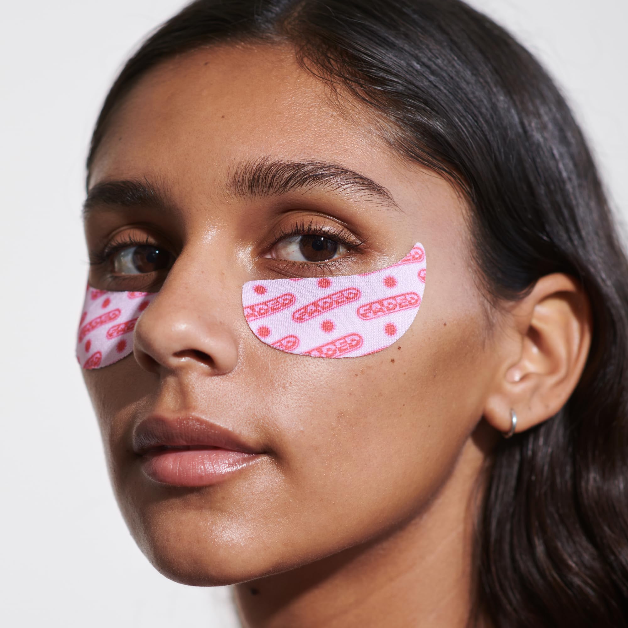 Topicals Faded under-eye-mask box-and-packaging for easy storage.