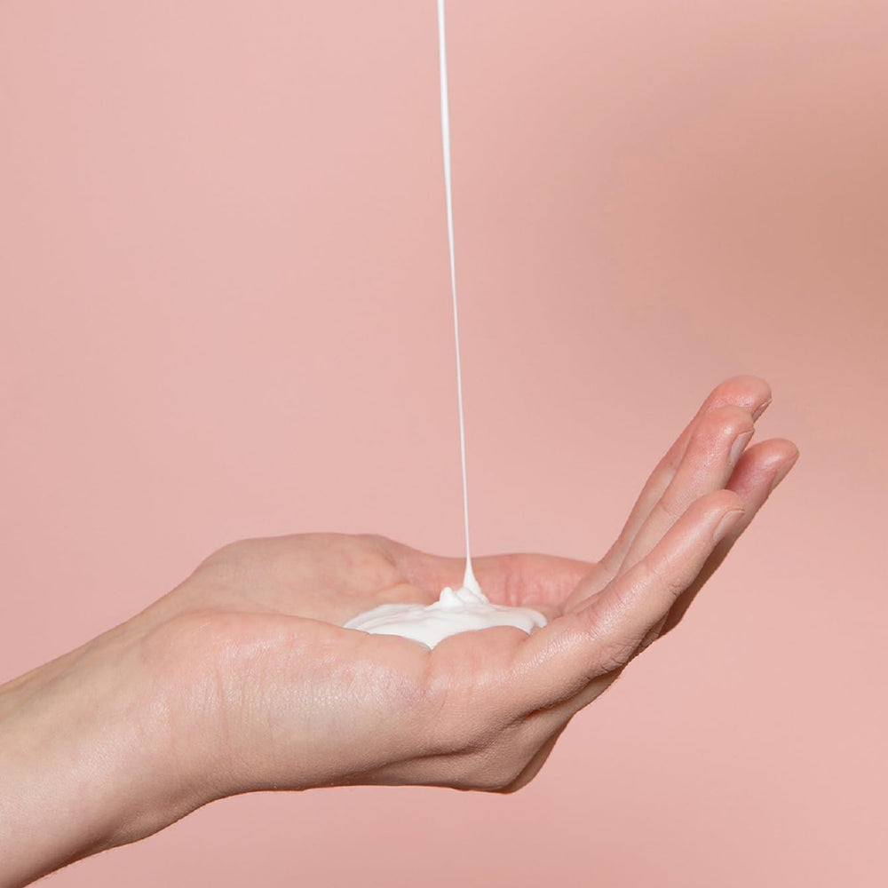 Topicrem Ultra-Moisturising Body Milk on dry skin after bath creates a soft finish.