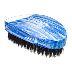 Torino Pro Curve Palm 19 in-use image demonstrates controlled brushing for defined waves