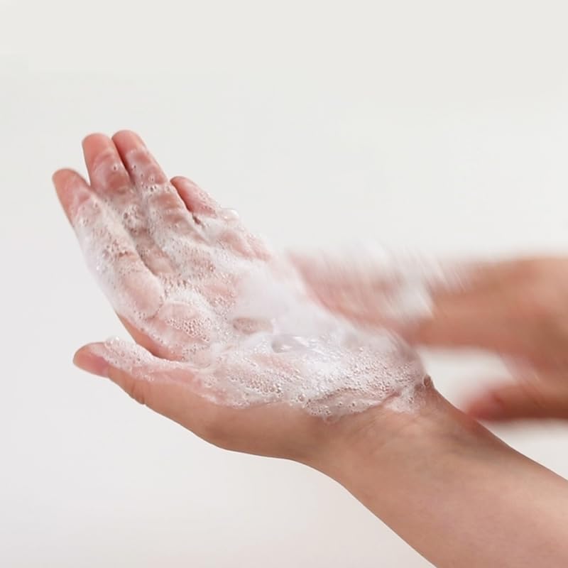 Torriden 8D hyaluronic acid complex illustration hints at deep, lasting hydration.