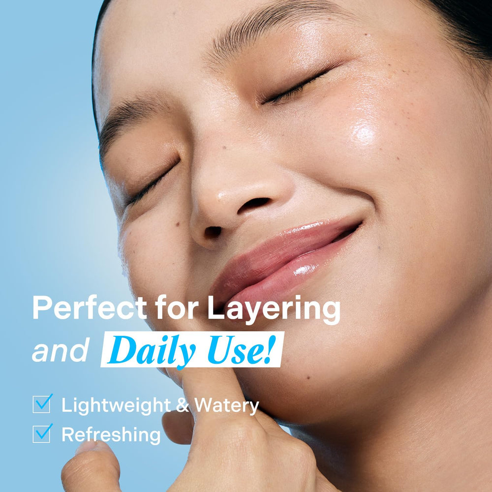 Torriden Dive in Toner liquid texture close-up highlights its watery, fast-absorbing feel.