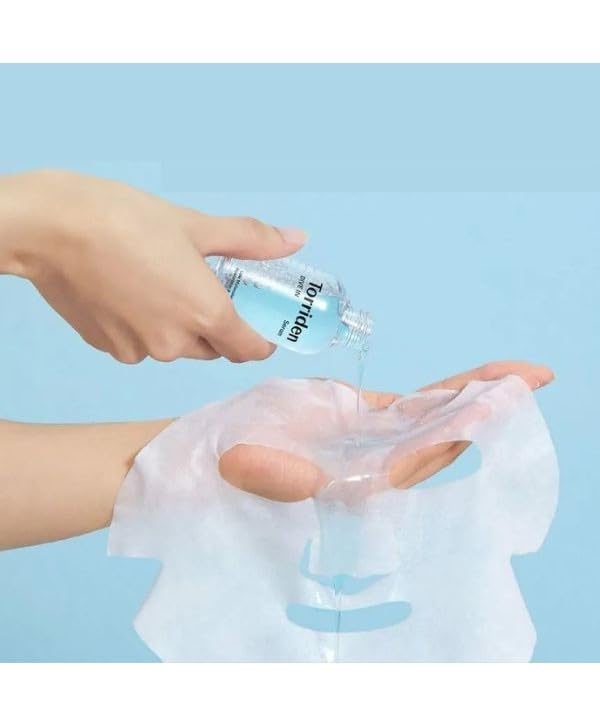 Torriden DIVE IN vegan cellulose sheet absorbs serum efficiently for comfortable wear.