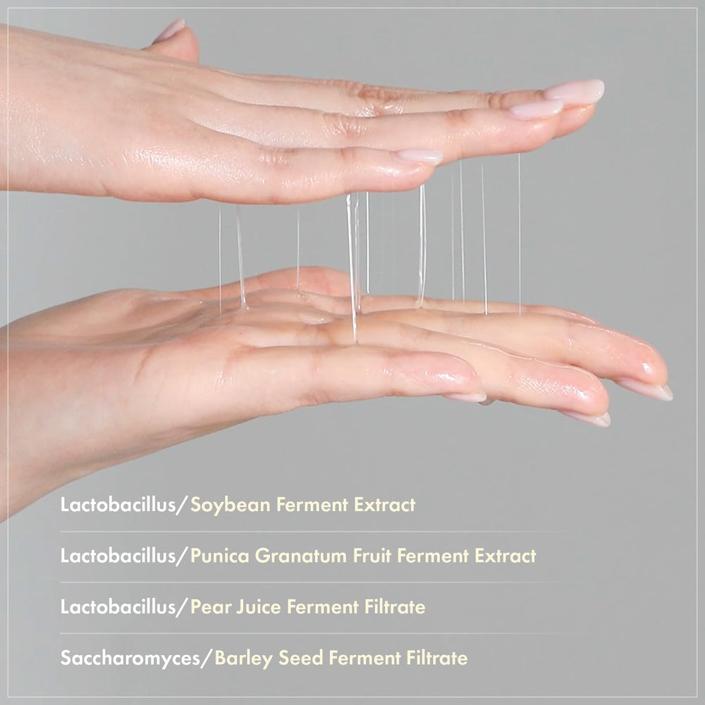 TOSOWOONG applied on hand demonstrating spreadability and fast absorption
