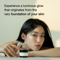 TOUN28 vitamin C and niacinamide glow bottle for radiant skin.