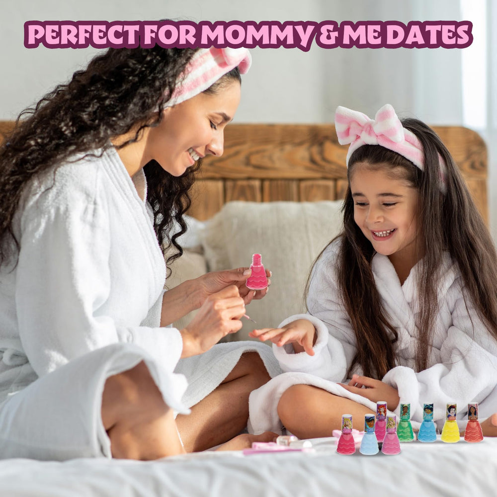 Townley Girl castle-theme packaging enhances the magical dress-up mood.