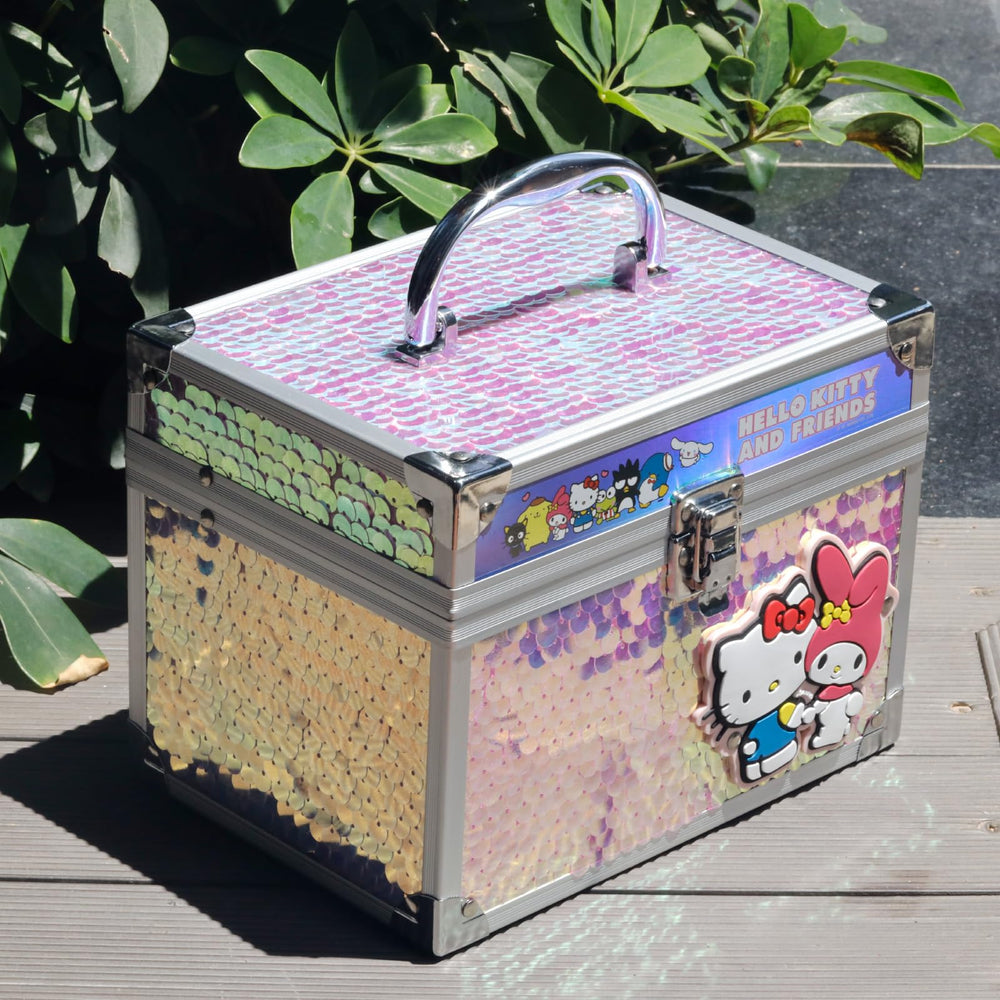 Townley Girl Hello Kitty brushes set for precise color application