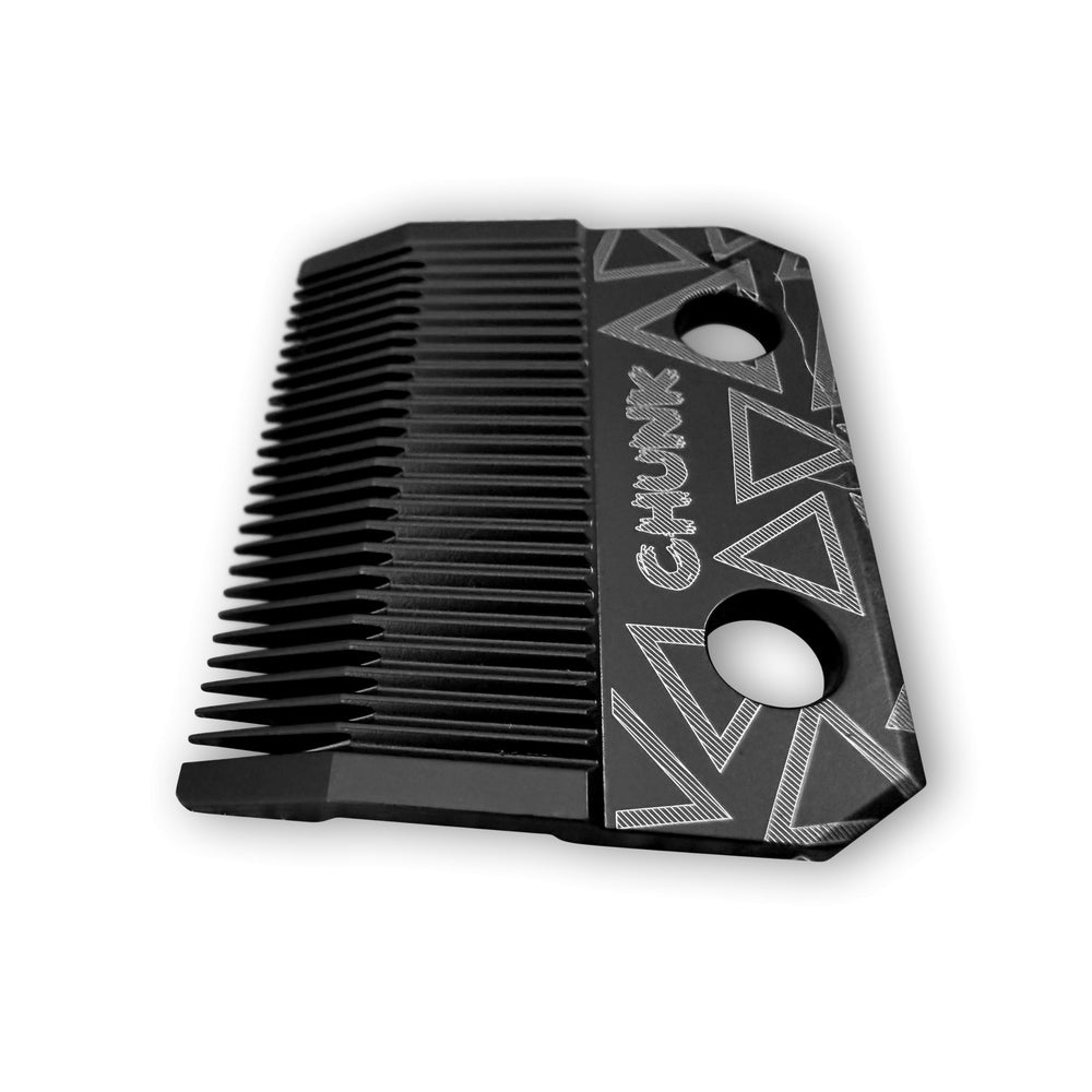 TPOB Chunk Blade Play Clipper with cool blade coating for cooler, comfortable sessions.