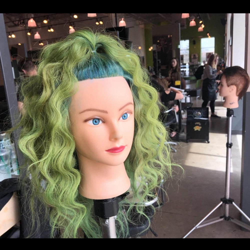 Training Head dyeing and bleaching practice on blonde hair.