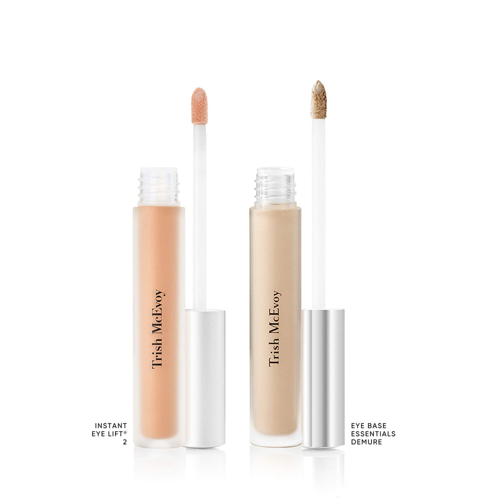 Trish McEvoy Eye Base Essentials Demure close up texture delivers lightweight finish.