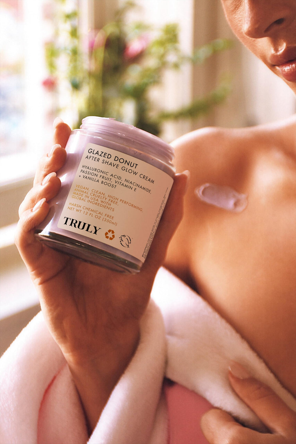 Truly Glazed Donut After Shave Glow Cream for daily use with quick absorption.