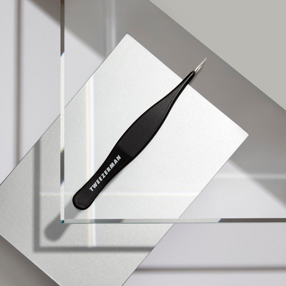 Tweezerman G.E.A.R. SplinterTweezer easy-clean stainless design for everyday readiness.