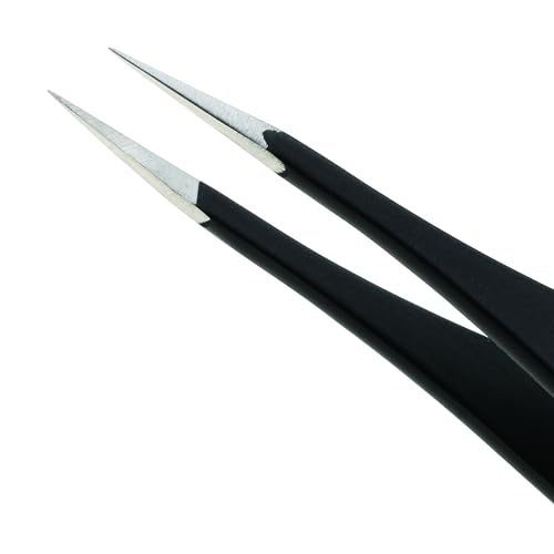 Tweezerman G.E.A.R. SplinterTweezer stainless steel body promises durability and easy cleaning.