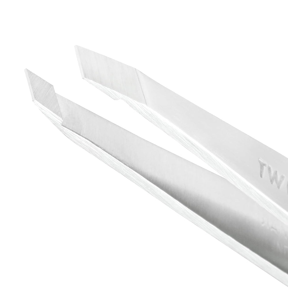 Tweezerman platinum silver grip area highlighting comfortable, stable control.
