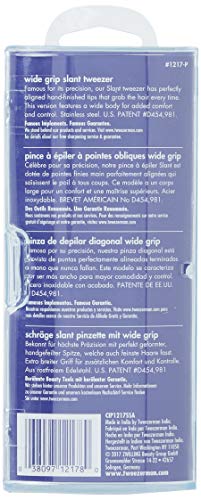 Tweezerman Wide Grip Slant Tweezer tips closeup highlights hand-filed tips that grip brow hairs securely.
