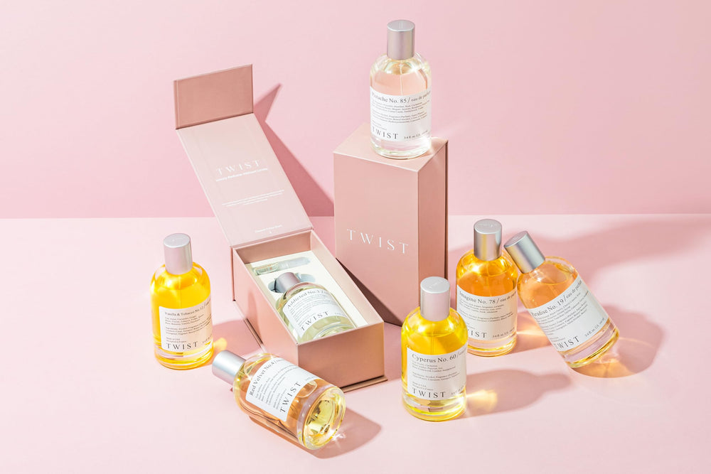 Twist Red Velvet No. 4 sample vial offers try-before-you-buy convenience