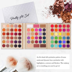 UCANBE 15-piece brush set enables precise blending.